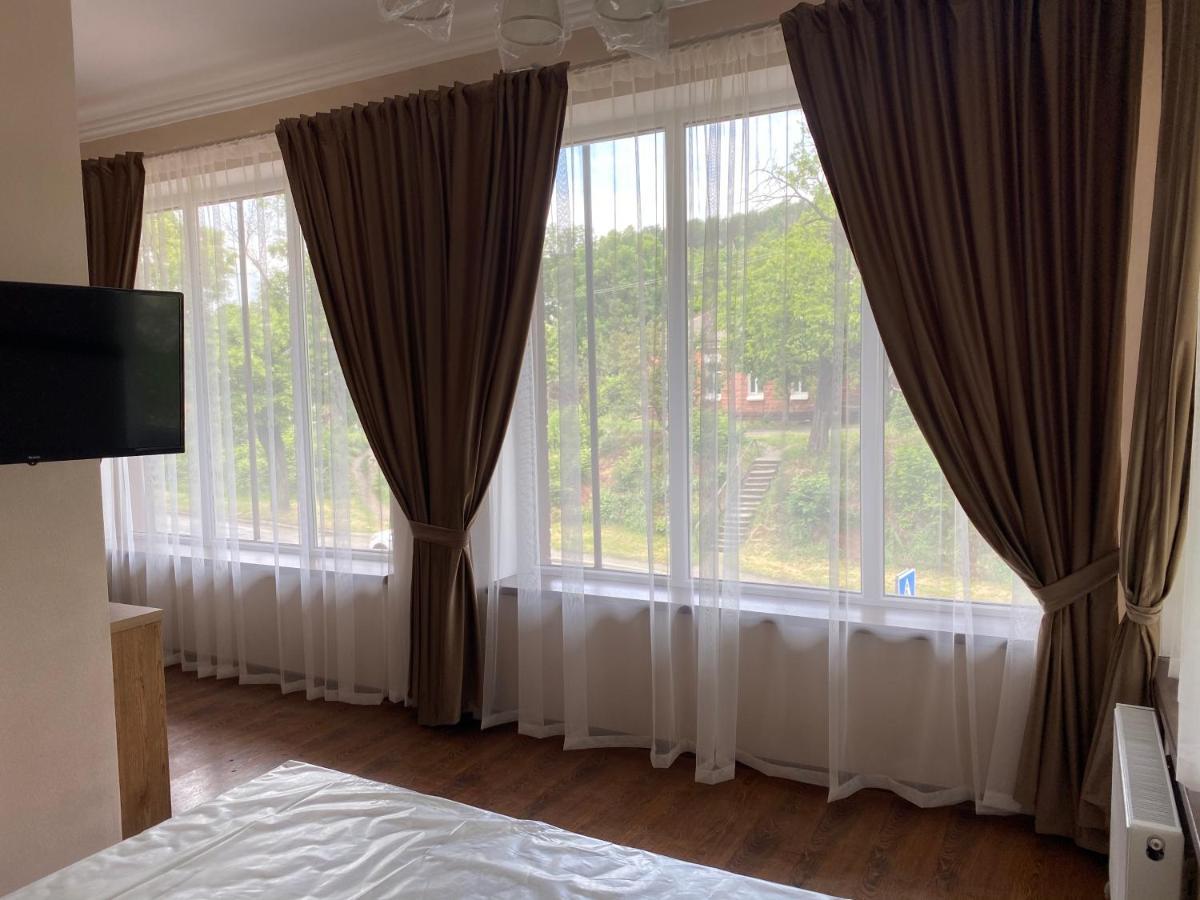Grand Hotel Mohyliv-Podilskyi Zewnętrze zdjęcie