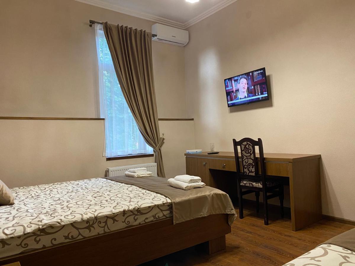 Grand Hotel Mohyliv-Podilskyi Zewnętrze zdjęcie