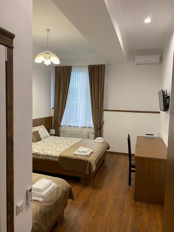 Grand Hotel Mohyliv-Podilskyi Zewnętrze zdjęcie
